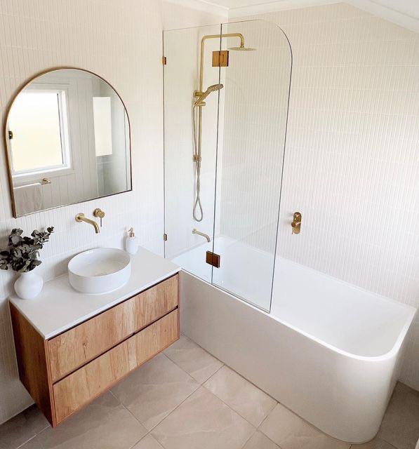 Bathtub Shower Combo Head Not Working? DIY Fixes