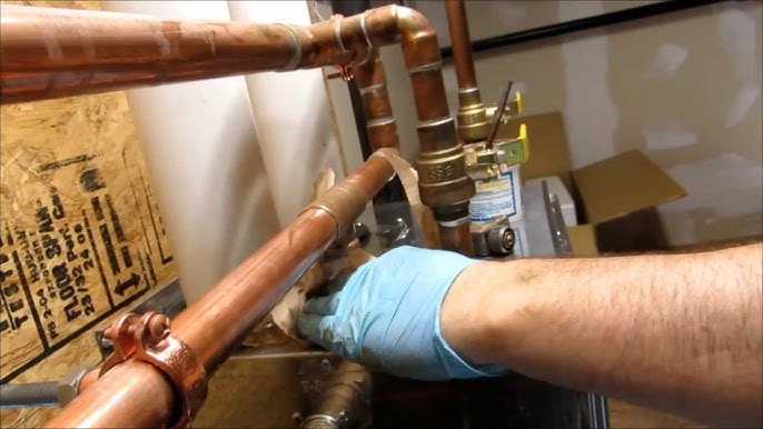 Fix Leaking Pipe Joints Fast: A DIY Guide