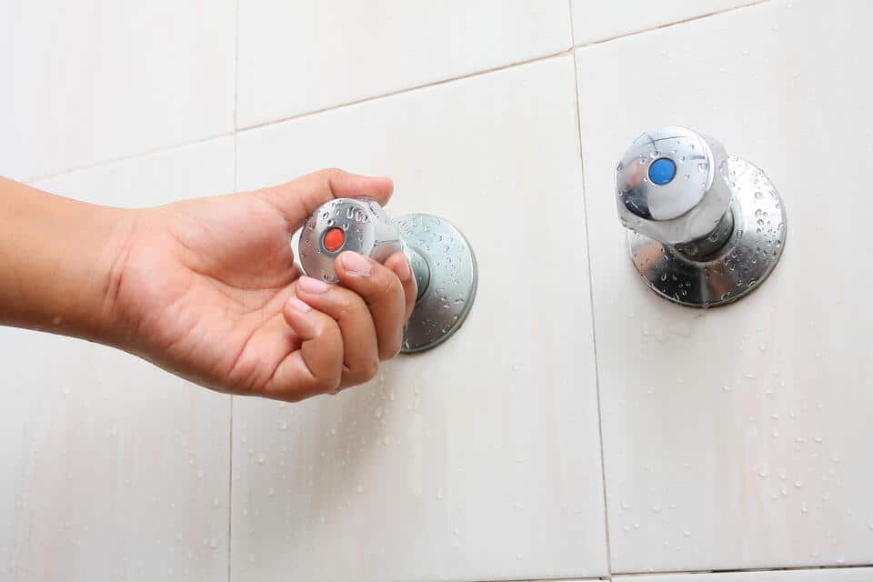 Plumbing Makes Noise When I Turn On The Shower? Here’s How to Fix It