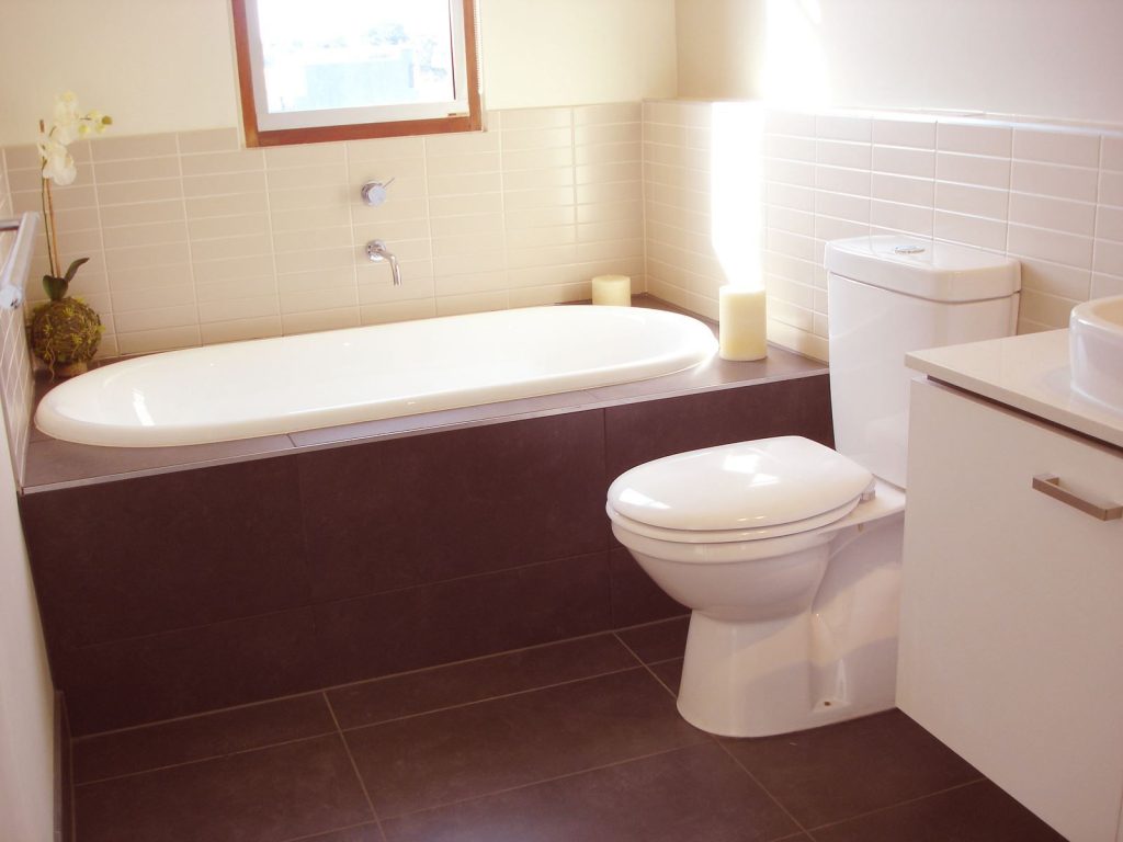 Plumbing Toilet Backs Up Plunging Goes Into Bath Bathtub