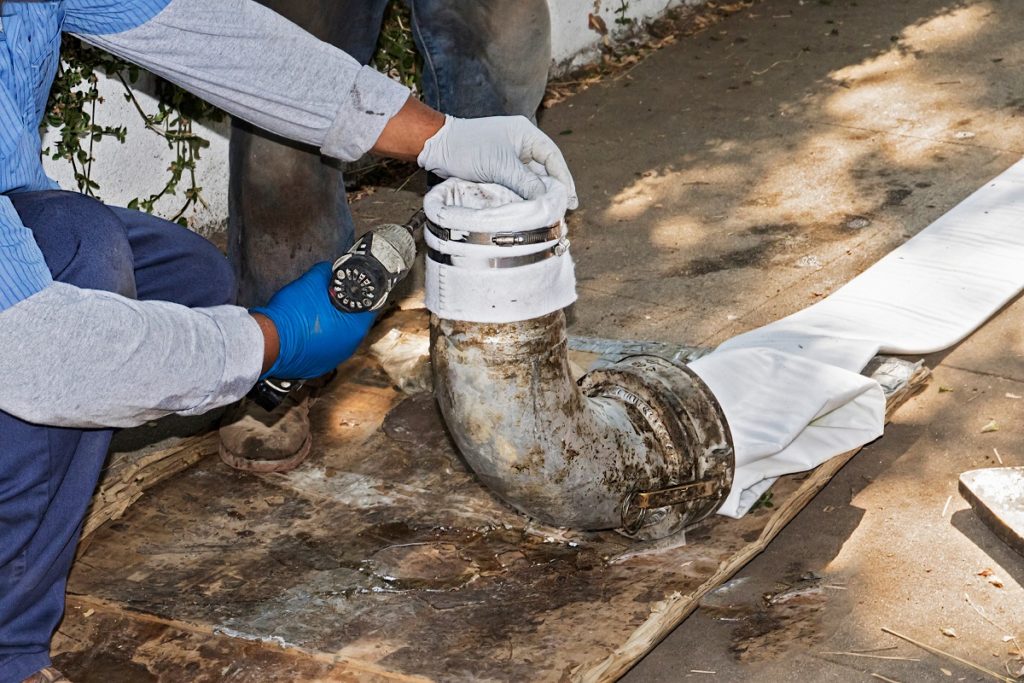 Red Flags When A Plumber Clears A Drain Line