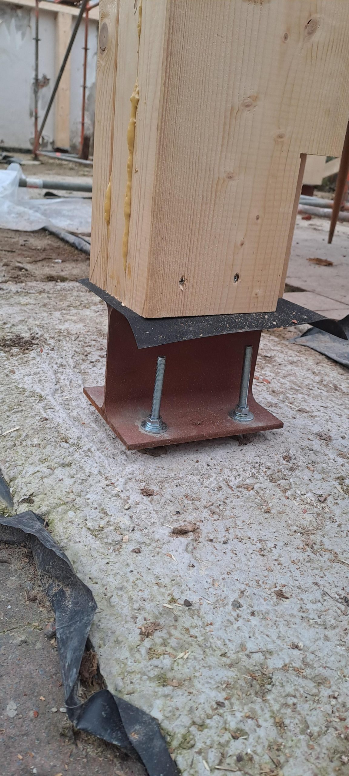 Fix Shum Between Post Anchor And Post If Not Plumb