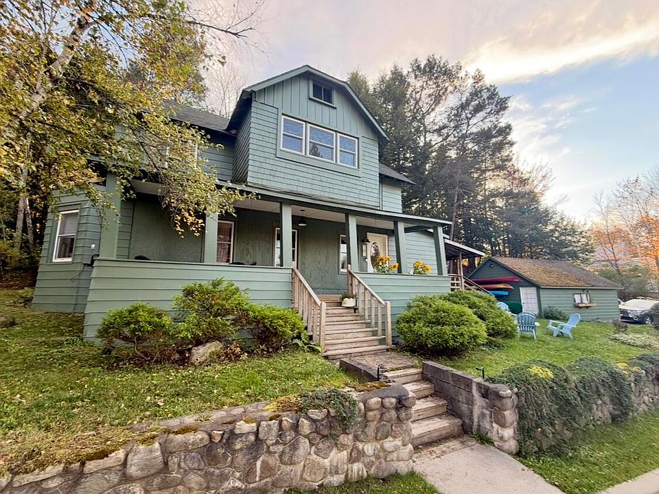 18 Plumb Creek Lane Saranac Lake NY 12983: Property Guide
