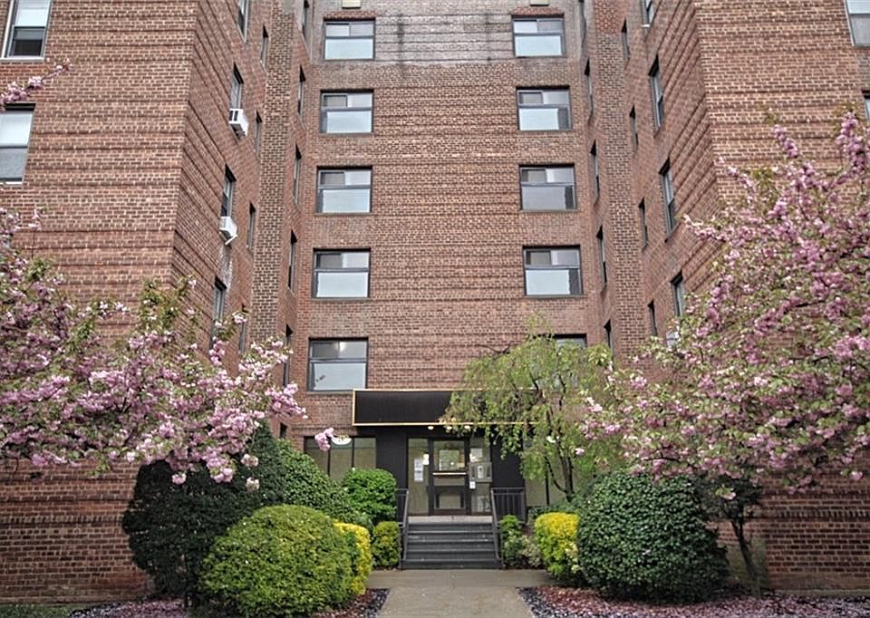 2212 Plumb 1st Street Brooklyn NY Apartment Complex Guide