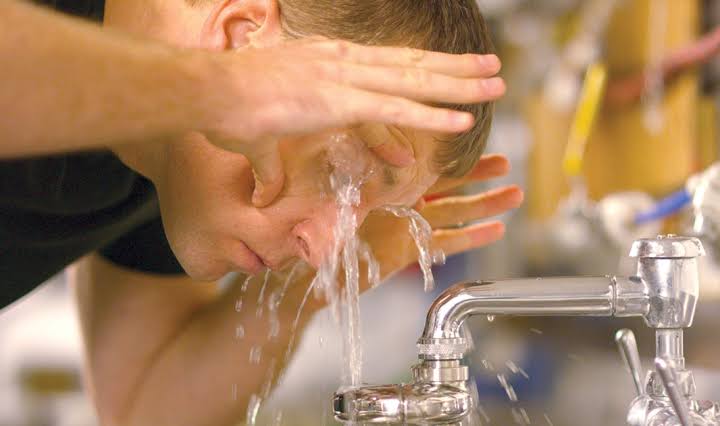 Can a Plumbed Eyewash Station Use Regular Tap Water?
