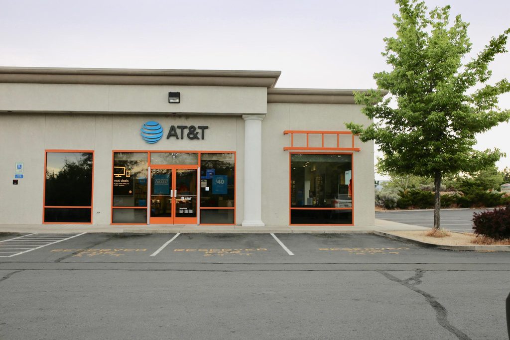 At&T Store On Plumb Lane In Reno Nevada