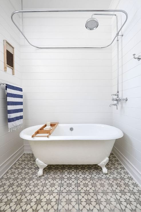 Clawfoot Tub With Plumbing Out Of The Wall