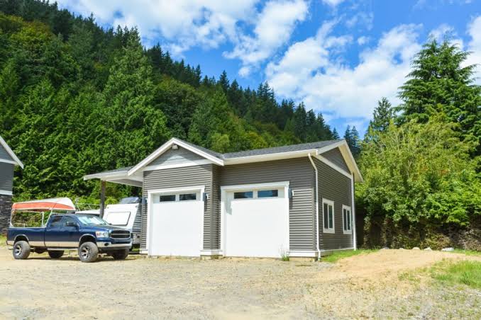 Cost of Adding Plumbing to a Detached Garage